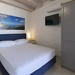 Zibibbo & - In Centro Storico A 2*